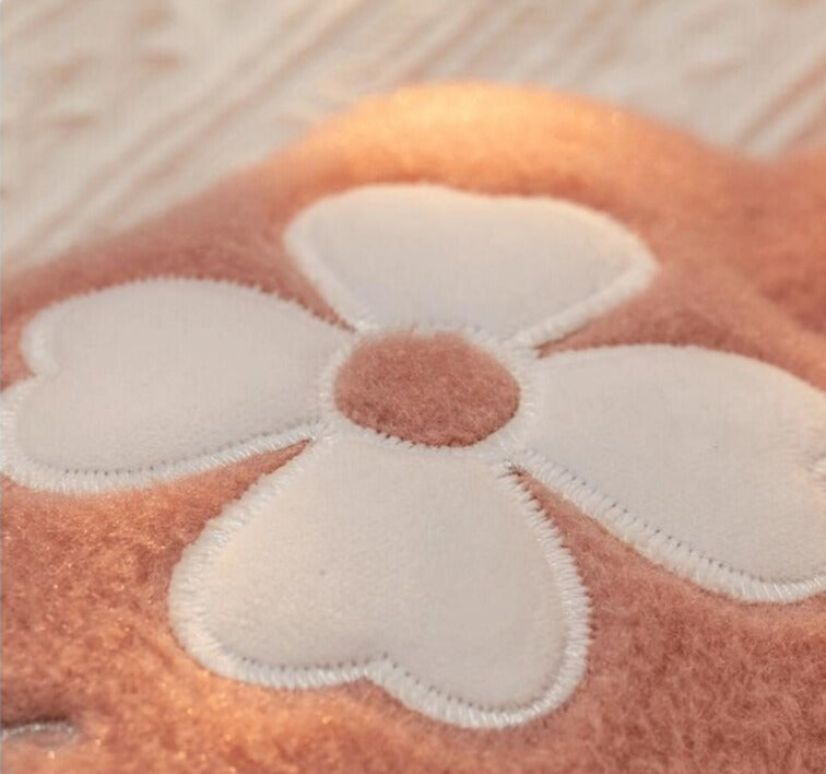 bouillotte eau chaude douce flanelle motif fleur rose blanc