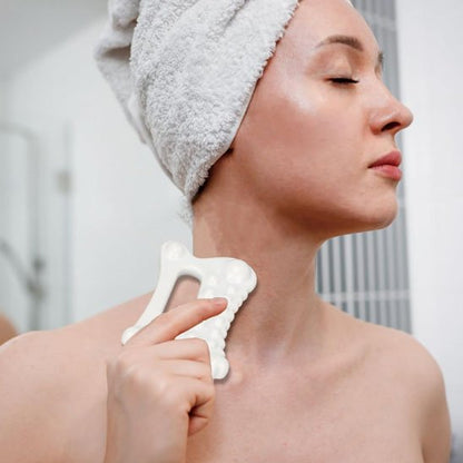 gua sha massage nuque