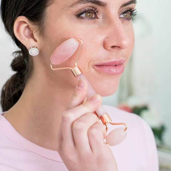 Gua sha visage rouleau massage facial