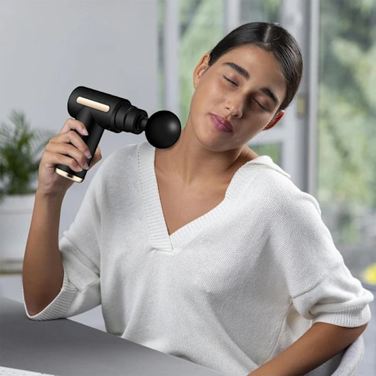 Pistolet de massage nuque femme